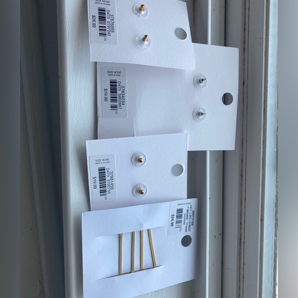 Loft earrings bundle - Picture 2 of 4